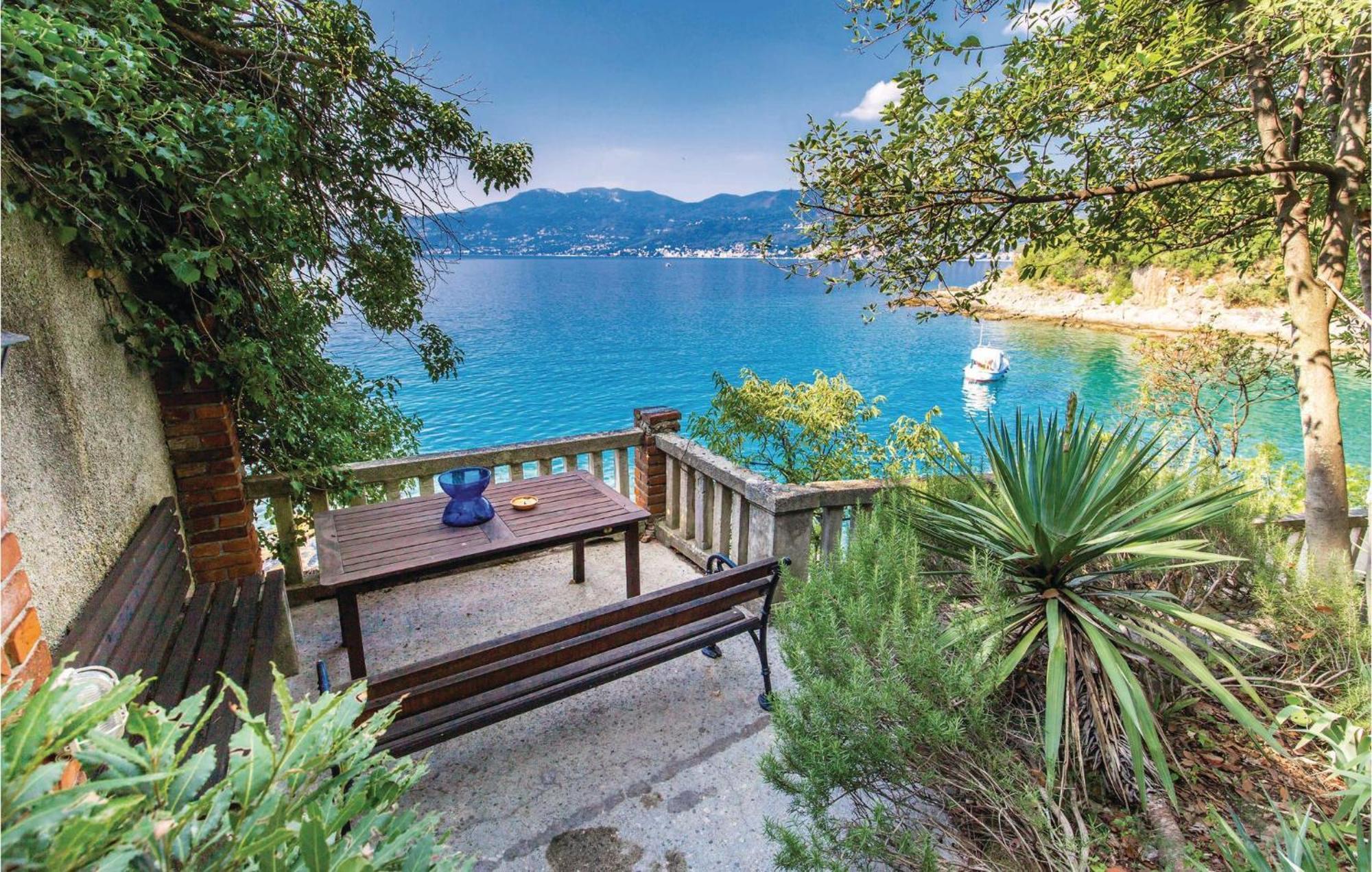 Lovely Apartment In Rijeka With House Sea View Esterno foto