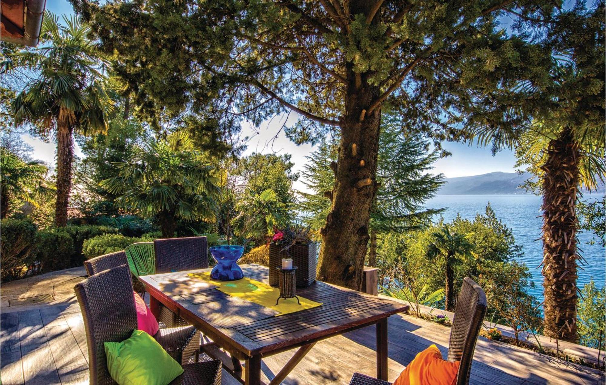 Lovely Apartment In Rijeka With House Sea View Esterno foto