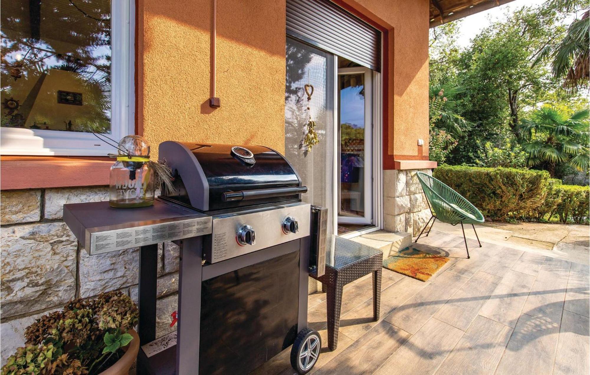 Lovely Apartment In Rijeka With House Sea View Esterno foto