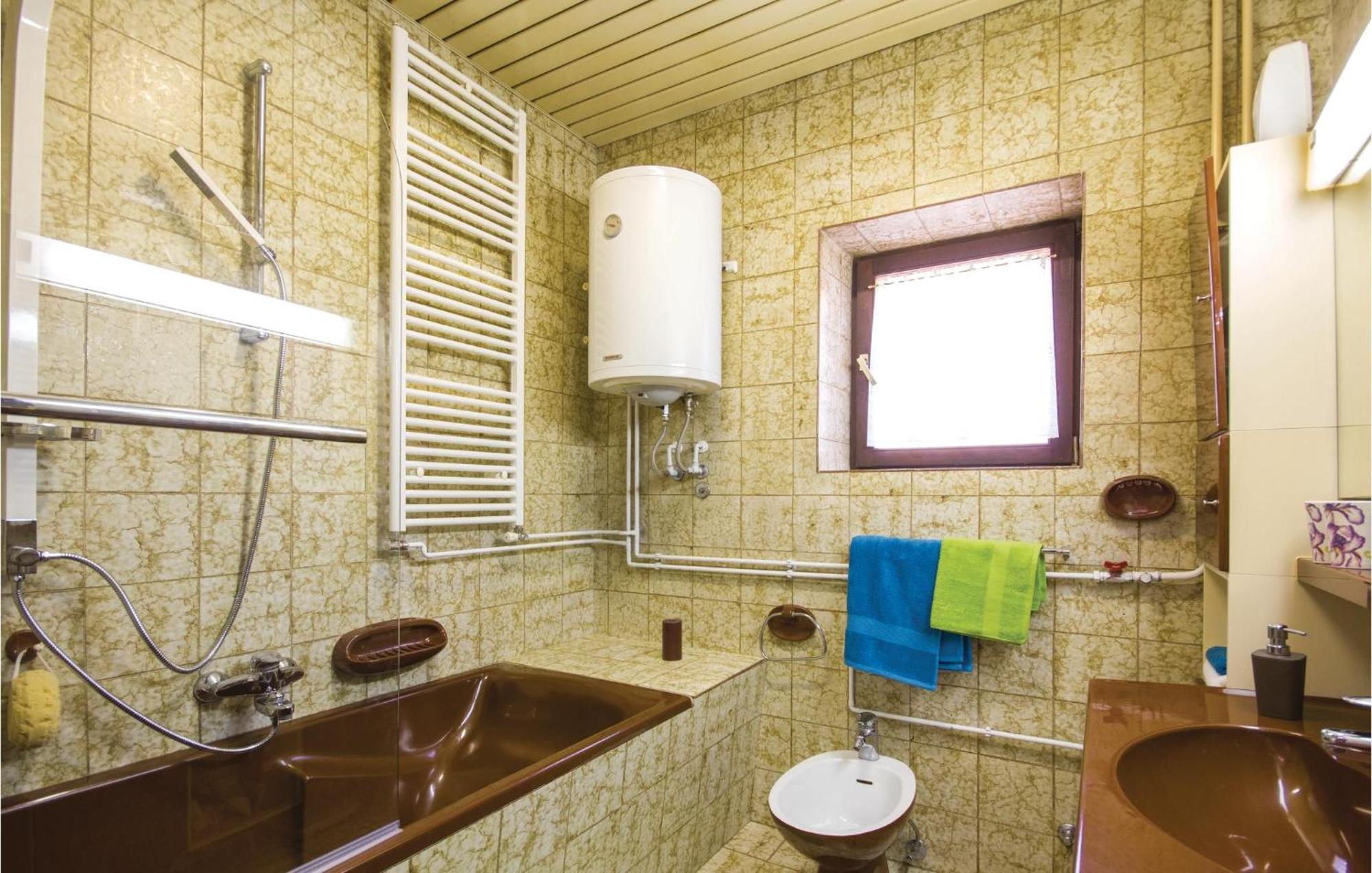 Lovely Apartment In Rijeka With House Sea View Esterno foto